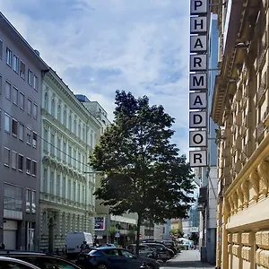 Pharmador 3* Wien